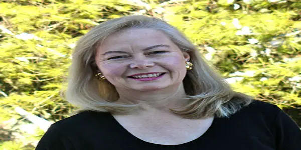 Krista Davis Books In Order - How To Read Krista Davis's Books? Krista Davis