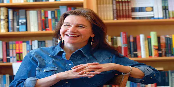 Louise Erdrich Books In Order - How To Read Louise Erdrich's Books? Louise Erdrich books