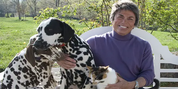 Rita Mae Brown Books In Order - How To Read Rita Mae Brown's Books? Rita Mae Brown