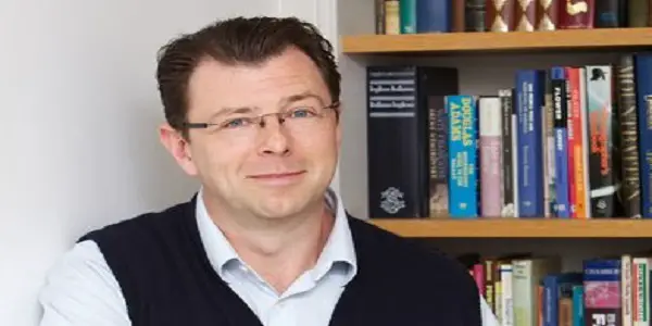 Conn Iggulden Books In Order - How To Read Conn Iggulden's Books? Conn Iggulden