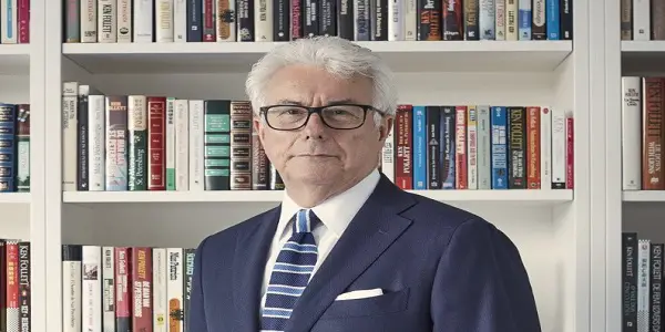 Ken Follett Books In Order - How To Read Ken Follett's Books? Ken Follett