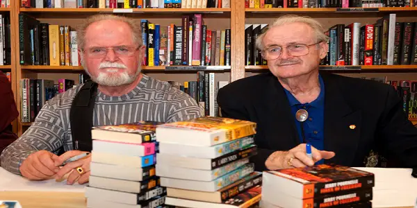 Larry Niven Books In Order - How To Read Larry Niven's Books? Larry Niven