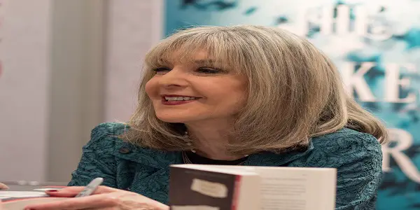 Hank Phillippi Ryan Books In Order - How To Read Hank Phillippi Ryan's Books? Hank Phillippi Ryan